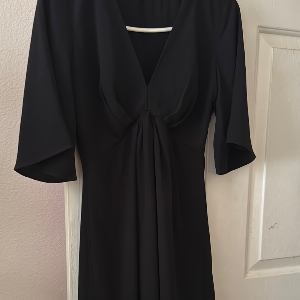 Gilli Black Work Dress with Sleek Silhouette - Picture 5 of 7